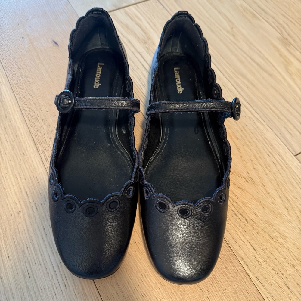Larroude Blair Broderie Ballet Flat In Tan Leather